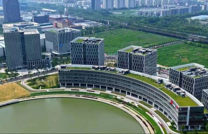 东方智媒城AIGC视听创制基地与孵化器集群正式亮相 打造微短剧全产业链新高地